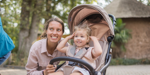 Mit Leichtigkeit durch den Alltag: Der Hamilton by Yoop X1 Plus Kinderwagen 